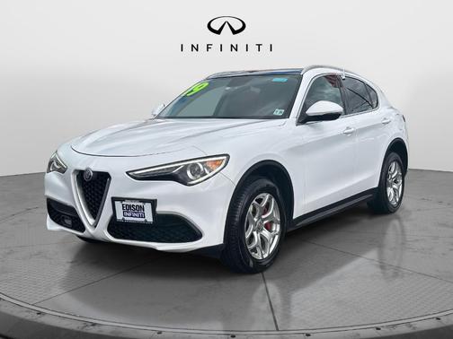 2019 Alfa Romeo Stelvio Base