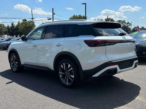 2024 INFINITI QX60 Luxe