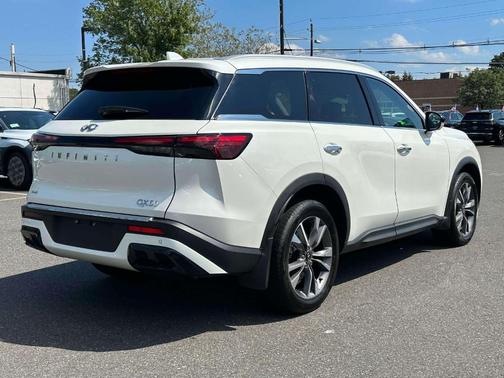 2024 INFINITI QX60 Luxe
