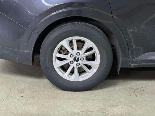 2022 Kia Carnival LXS