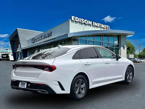 2023 Kia K5 LXS