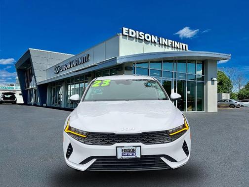 2023 Kia K5 LXS