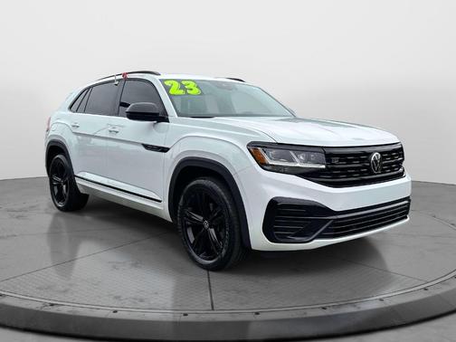 Pure White 2023 Volkswagen Atlas Cross Sport 3.6 V6 SEL R-Line Black