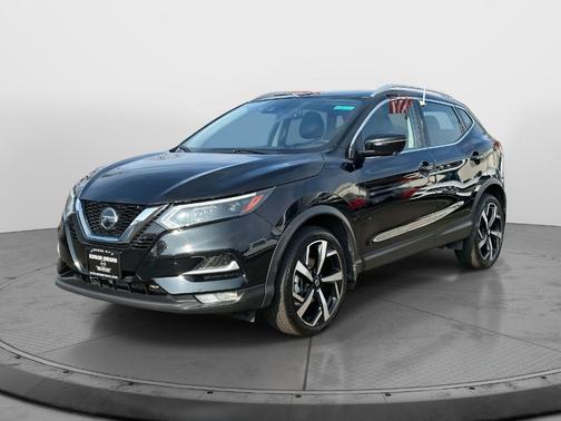 2022 Nissan Rogue Sport SL
