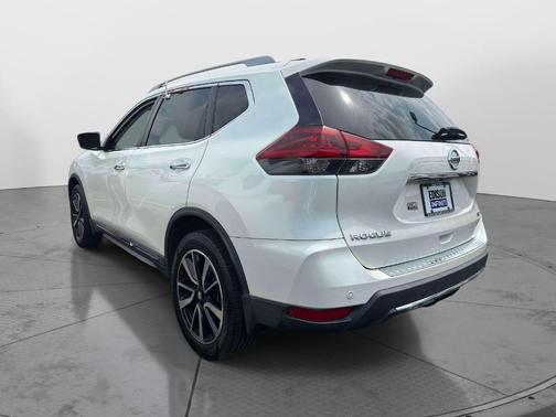 White 2019 Nissan Rogue SL