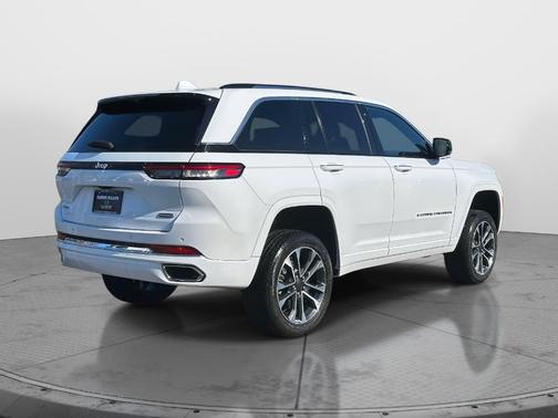2022 Jeep Grand Cherokee Overland