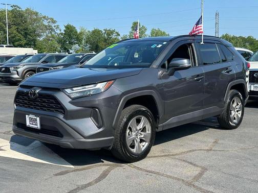 2022 Toyota RAV4 XLE
