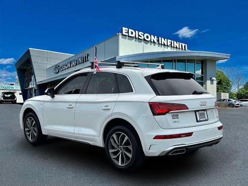 2024 Audi Q5 45 S line quattro Premium