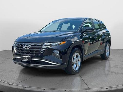 Black Pearl 2024 Hyundai TUCSON SE