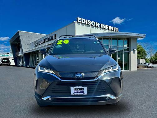 2024 Toyota Venza LE