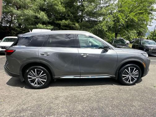 2022 INFINITI QX60 SENSORY