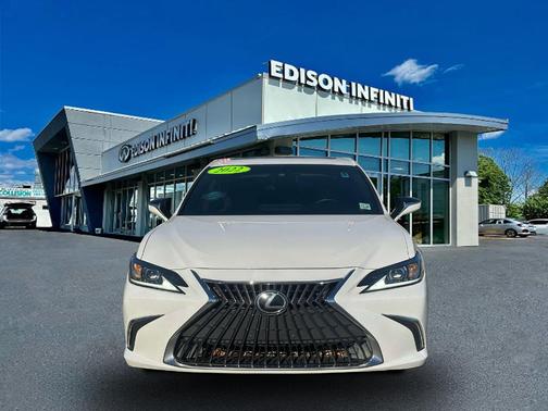 2022 Lexus ES 350 Base