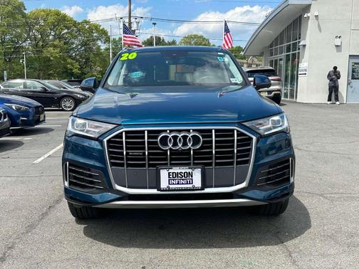 2020 Audi Q7 55 Premium Plus