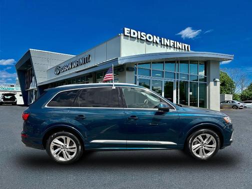 2020 Audi Q7 55 Premium Plus