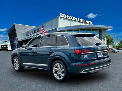 2020 Audi Q7 55 Premium Plus