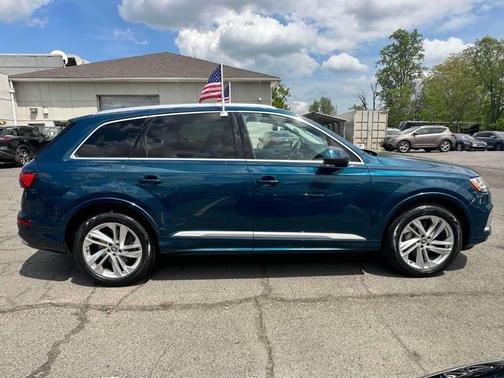 2020 Audi Q7 55 Premium Plus