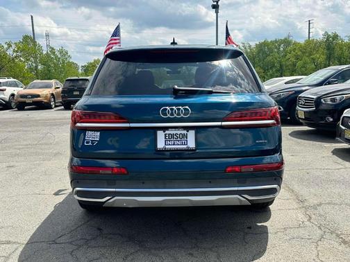 2020 Audi Q7 55 Premium Plus