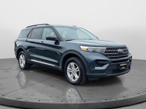Carbonized Gray Metallic 2023 Ford Explorer XLT