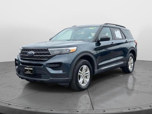 Carbonized Gray Metallic 2023 Ford Explorer XLT