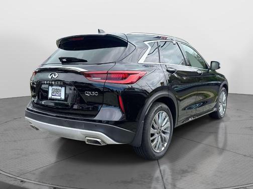 Black Obsidian 2023 INFINITI QX50 Luxe