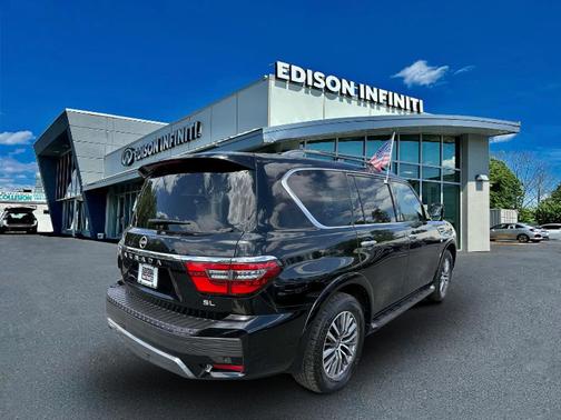 2022 Nissan Armada SL