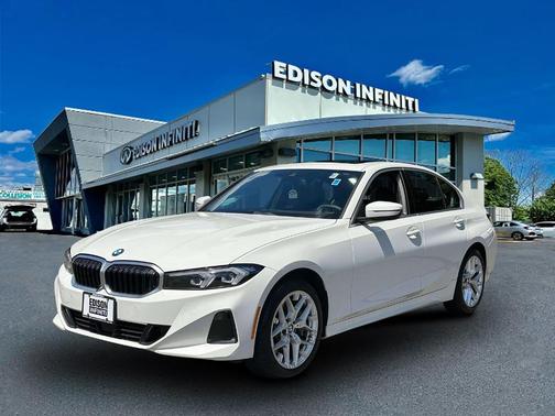 2025 BMW 330 i xDrive