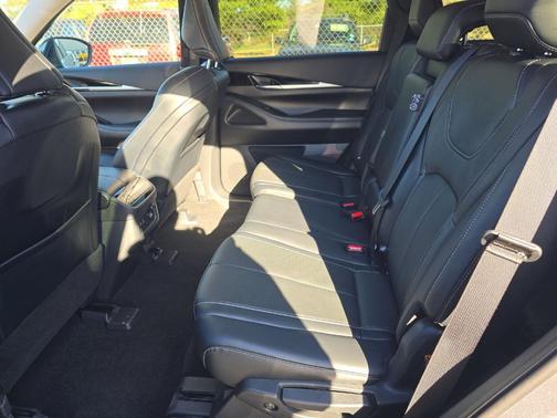 2023 INFINITI QX60 Pure