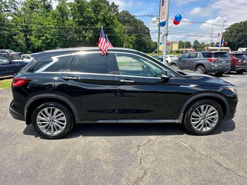 2024 INFINITI QX50 Luxe
