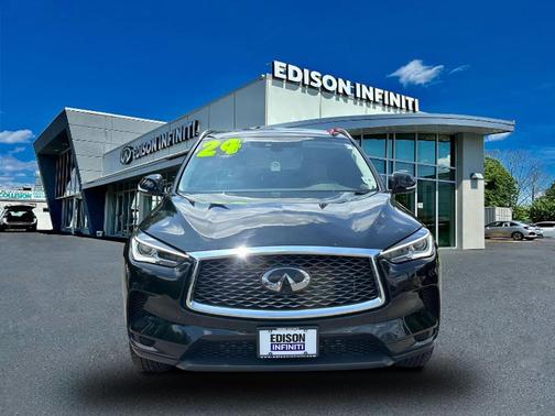 2024 INFINITI QX50 Luxe