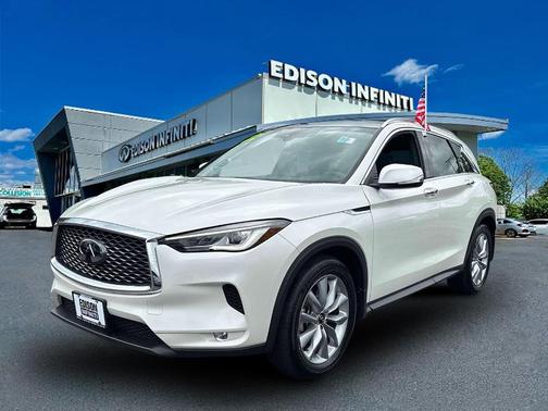 2022 INFINITI QX50 Luxe