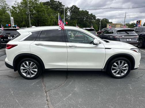 2022 INFINITI QX50 Luxe