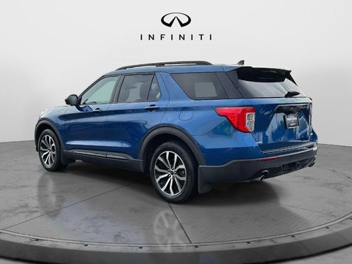 2022 Ford Explorer ST-Line