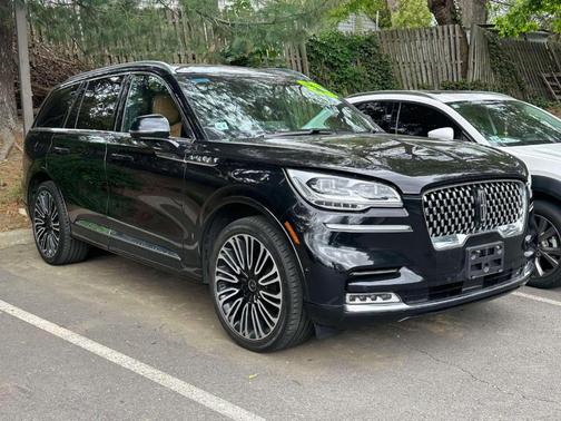 Infinite Black Metallic 2023 Lincoln Aviator Black Label AWD