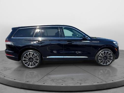 Infinite Black Metallic 2023 Lincoln Aviator Black Label AWD