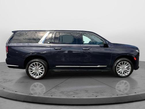 Galactic Gray Metallic 2022 Cadillac Escalade ESV Premium Luxury