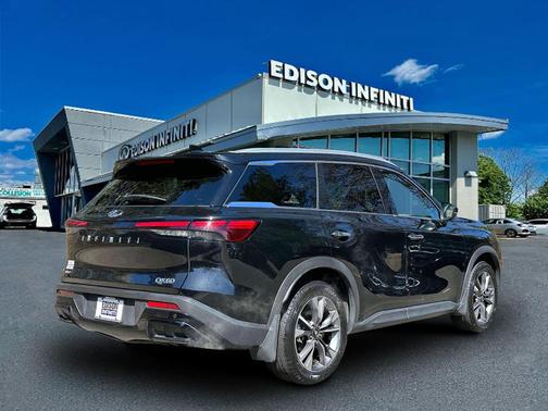 2024 INFINITI QX60 Luxe