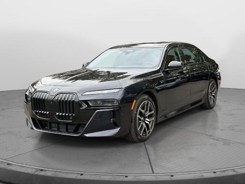 2023 BMW 760 760i xDrive