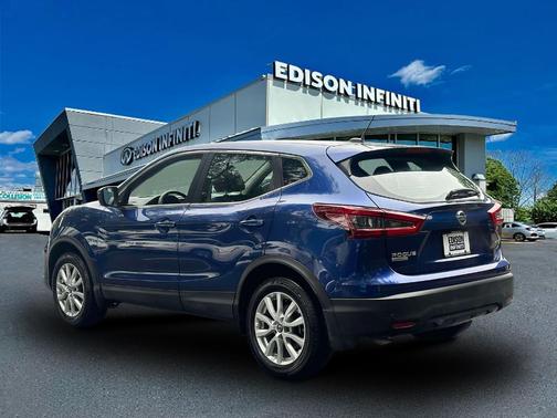 2022 Nissan Rogue Sport S