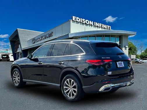 2024 Mercedes-Benz GLC 300 Base 4MATIC