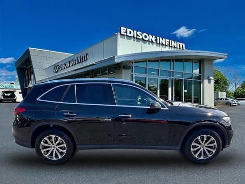 2024 Mercedes-Benz GLC 300 Base 4MATIC