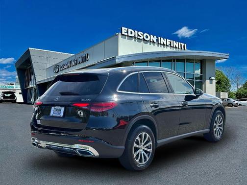 2024 Mercedes-Benz GLC 300 Base 4MATIC
