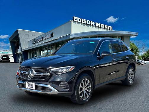 2024 Mercedes-Benz GLC 300 Base 4MATIC