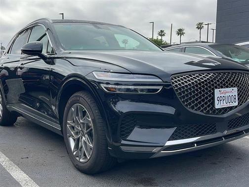 2025 Genesis GV70 2.5T Standard