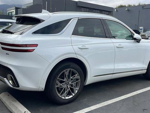 2025 Genesis GV70 2.5T Standard