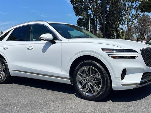 2025 Genesis GV70 2.5T Standard