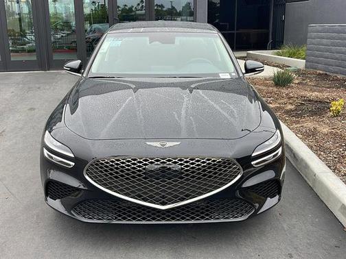 2025 Genesis G70 2.5T Prestige