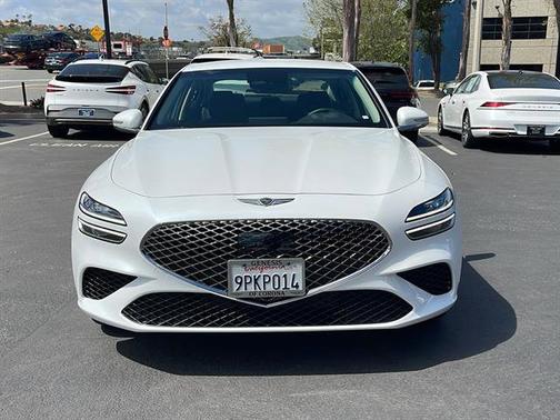 2025 Genesis G70 2.5T Standard