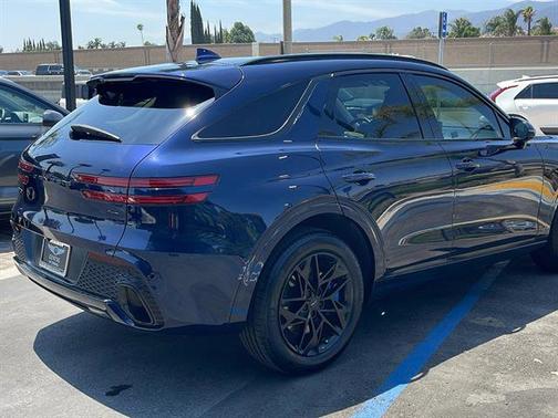 2023 Genesis GV70 2.5T Standard
