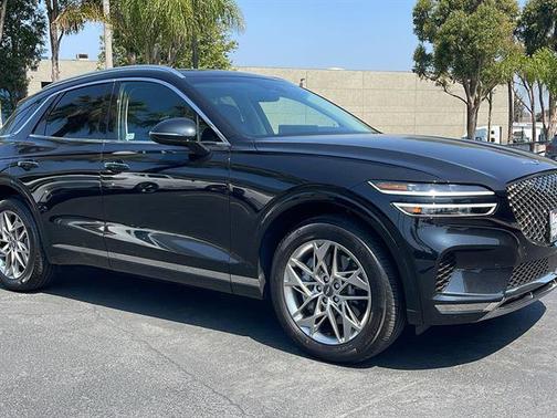 2025 Genesis GV70 2.5T Standard