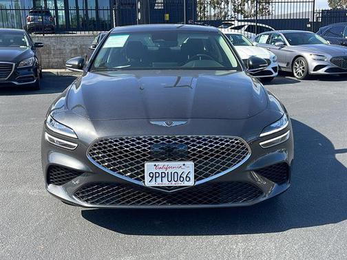 2025 Genesis G70 2.5T Standard